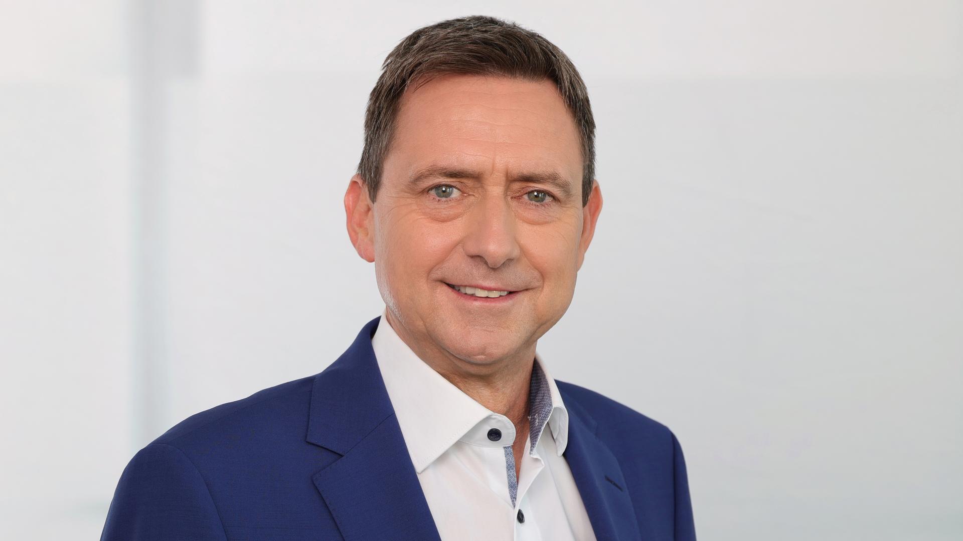 Das Bild zeigt ein Portrait des GKV-Vorstands Oliver Blatt. Das Bild zeigt ein Portrait des GKV-Vorstands Oliver Blatt.