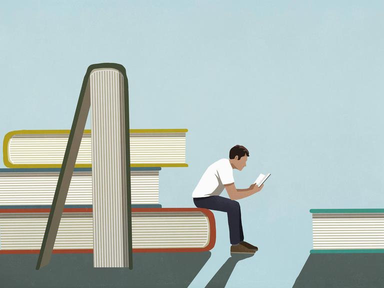 Illustration: Ein Mann sitzt auf einem überdimensionalen Buchrückenn, auf dem noch weitere Bücher gestalpet sind und liest. 