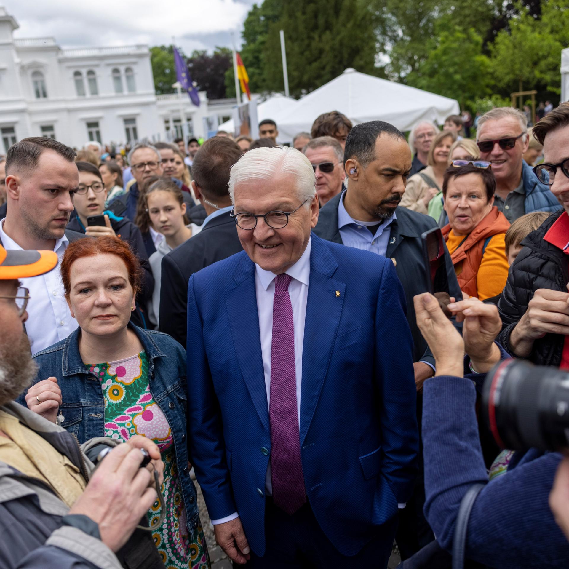 Ehrentag - Bundespräsident Steinmeier: Tag des Grundgesetzes soll 