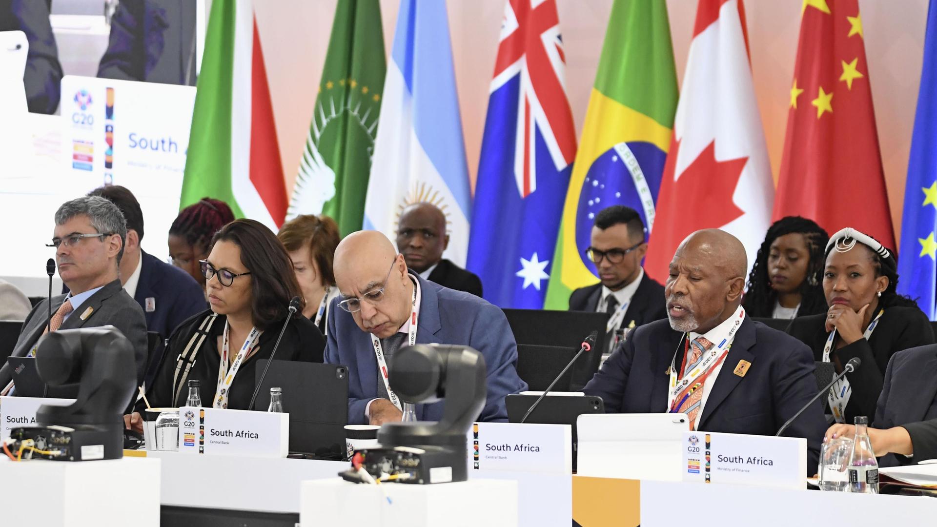 Das Treffen der G20-Finanzminister und Notenbankchefs in Durban
      