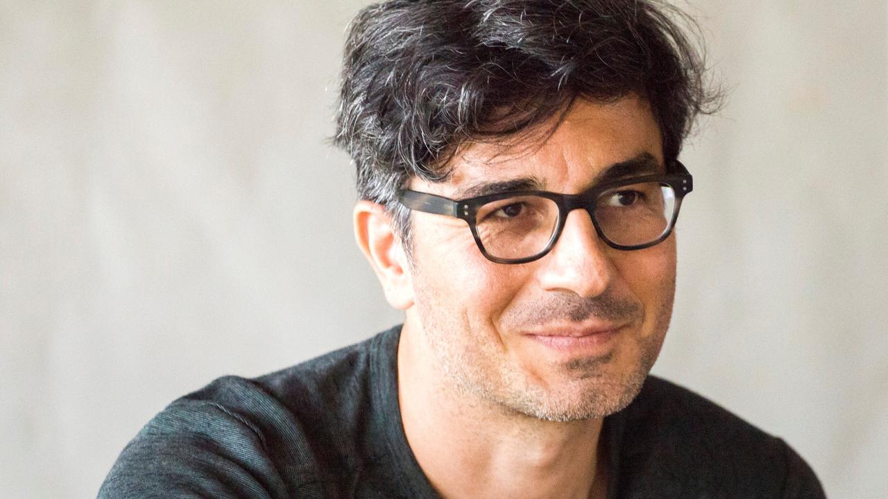 Der Dramaturg und Autor Mehdi Moradpour