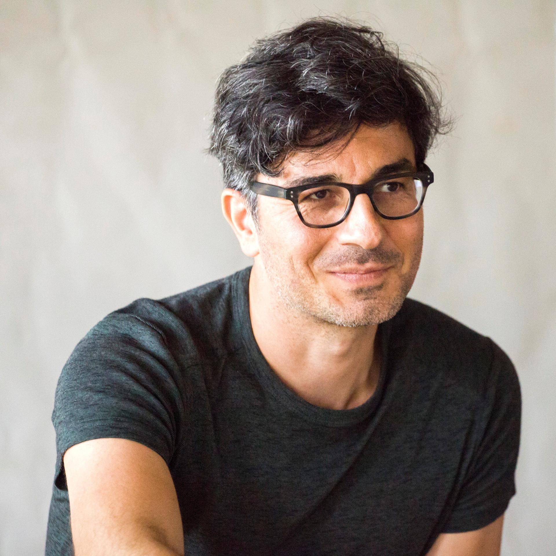 Der Dramaturg und Autor Mehdi Moradpour