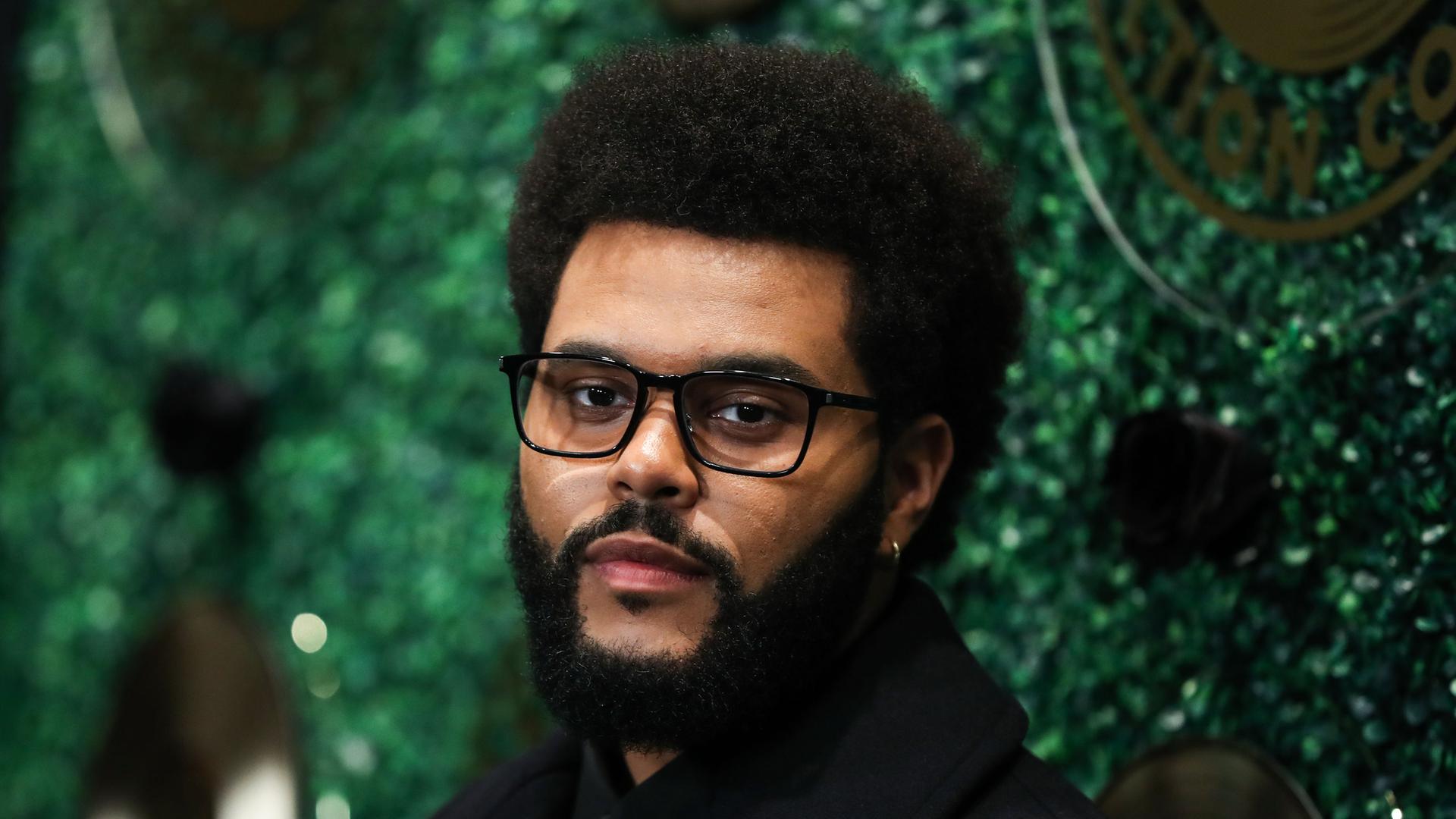 Porträtaufnahme des kanadischen Sängers The Weeknd (Abel Makkonen Tesfaye). Porträtaufnahme des kanadischen Sängers The Weeknd (Abel Makkonen Tesfaye).