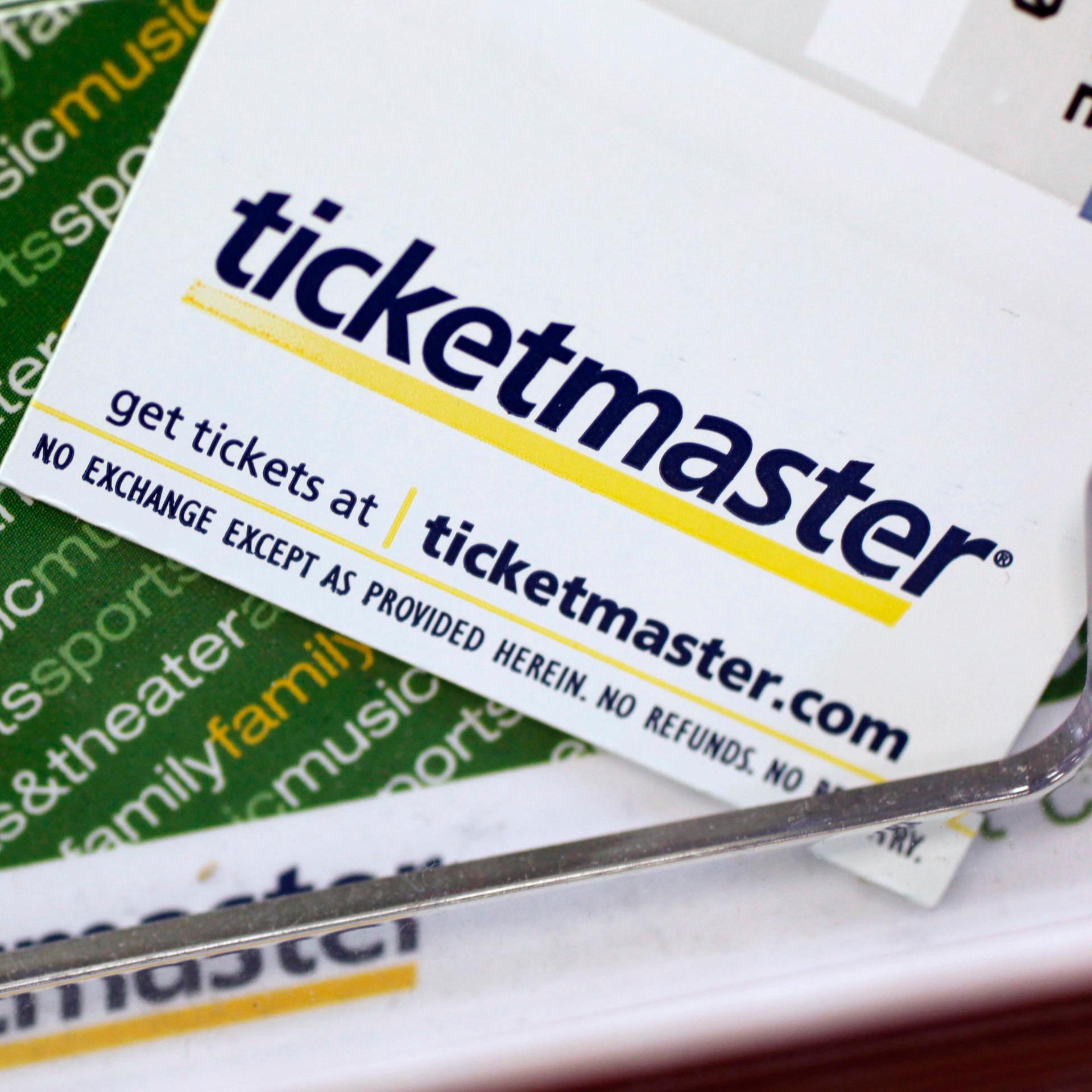Tickets und -Geschenkkarten der Firma Ticketmaster liegen an einer Vorverkaufsstelle in Kalifornien.
