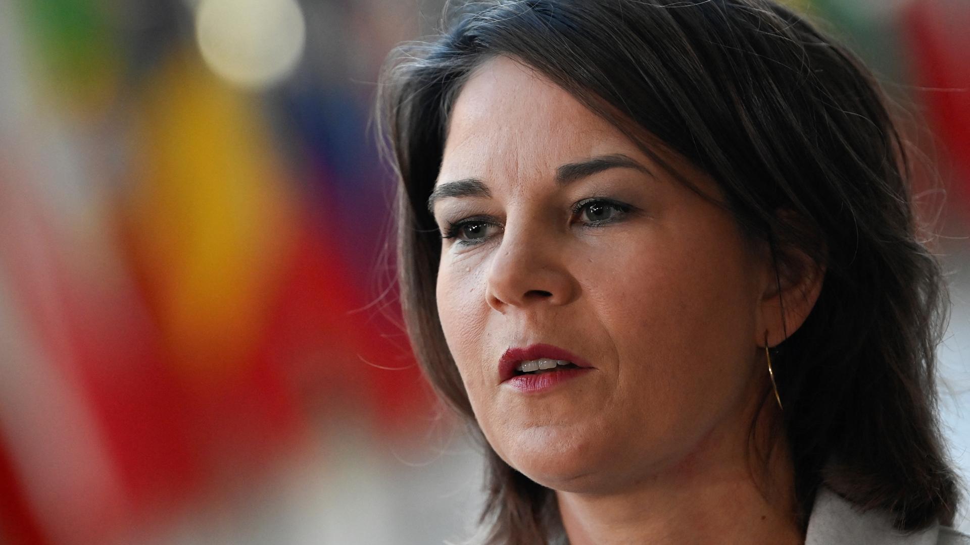 Die deutsche Außenministerin Annalena Baerbock bringt viel Verhandlungsmasse nach Sharm el-Sheik mit, unter anderem durch ihre Vernetzung mit Kolleginnen und Kollegen beim G7-Gipfel in Münster