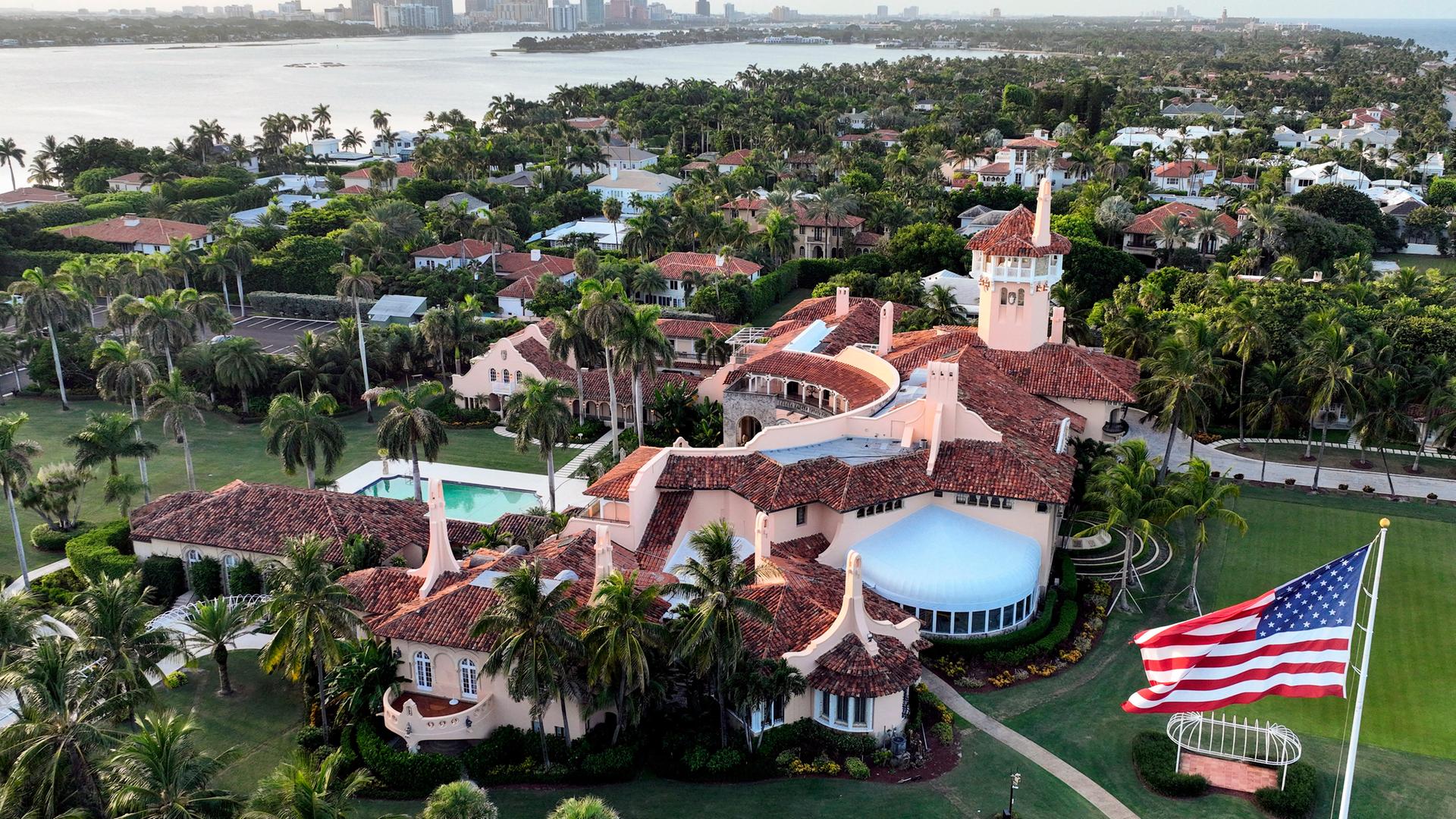 Luftaufnahme des Privatanwesens Mar-a-Lago von US-Präsident Donald Trump in Florida. 