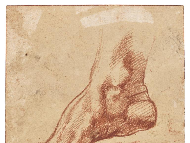 WORDS BYLINE: Hayley Chamberlain A 5-inch chalk sketch could fetch at least $2 million after being linked to Michelangelos ceiling in the Sistine Chapel. The tiny drawing of a mans right foot is believed to be that of a male model who posed for one of the Renaissance masters figures on the world-famous ceiling frescoes at the Vatican in Rome, according to a press release from New York auction house Christies. 