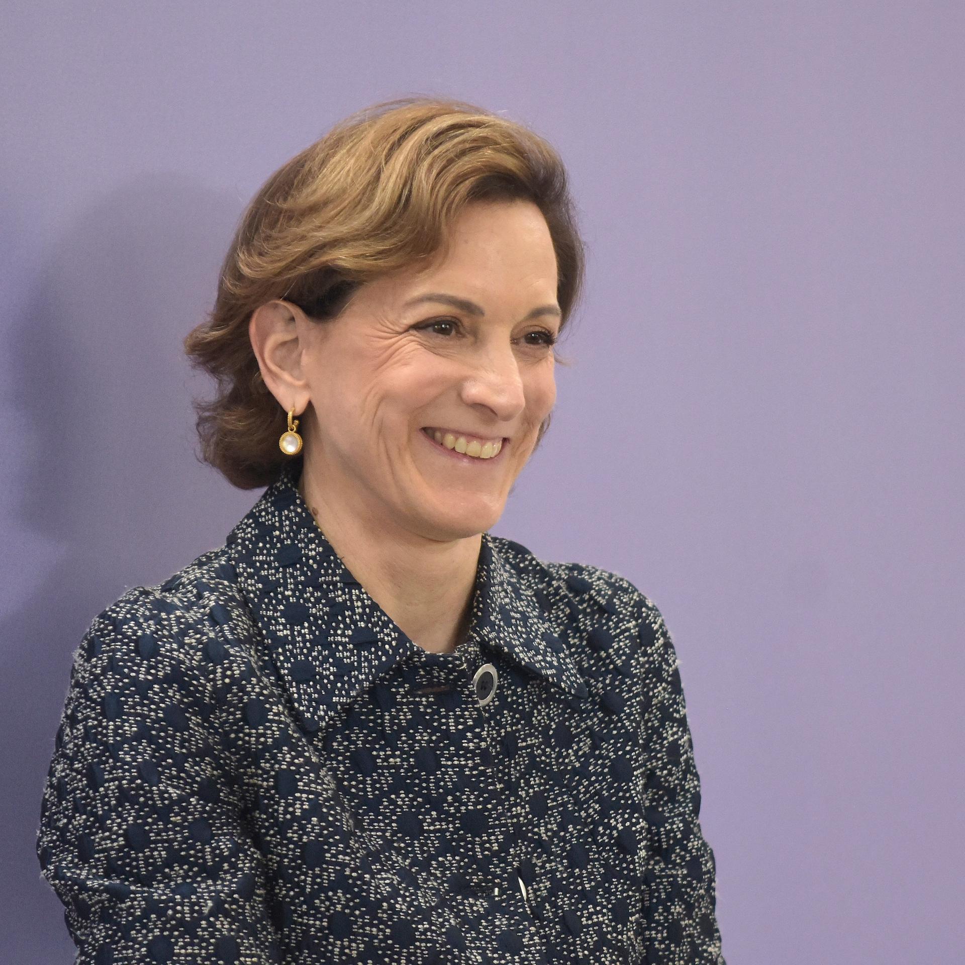 „Die Achse der Autokraten“ – Autorin Anne Applebaum analysiert Netzwerke der Macht