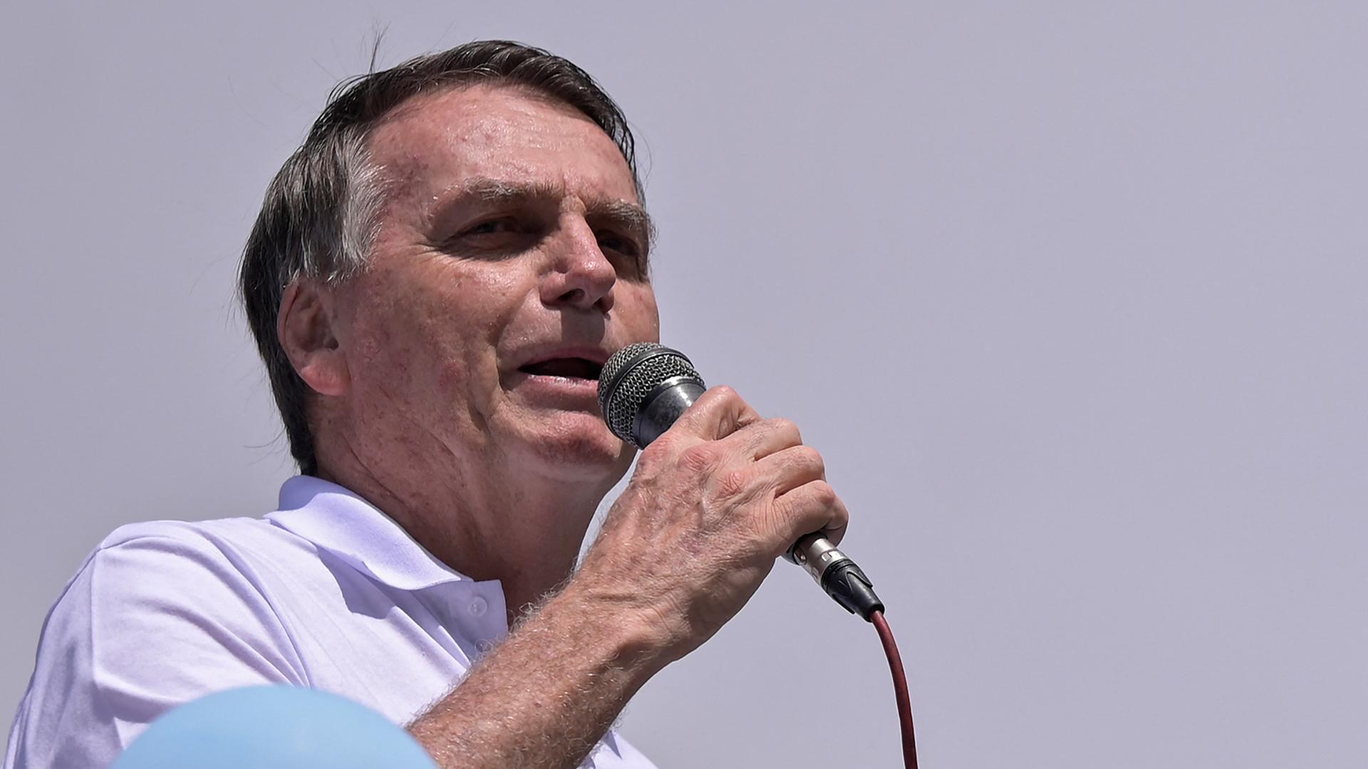 Brasiliens ehemaliger Präsident Jair Bolsonaro spricht im Oktober 2023 auf einer Kundgebung in Belo Horizonte im Bundesstaat Minas Gerais.