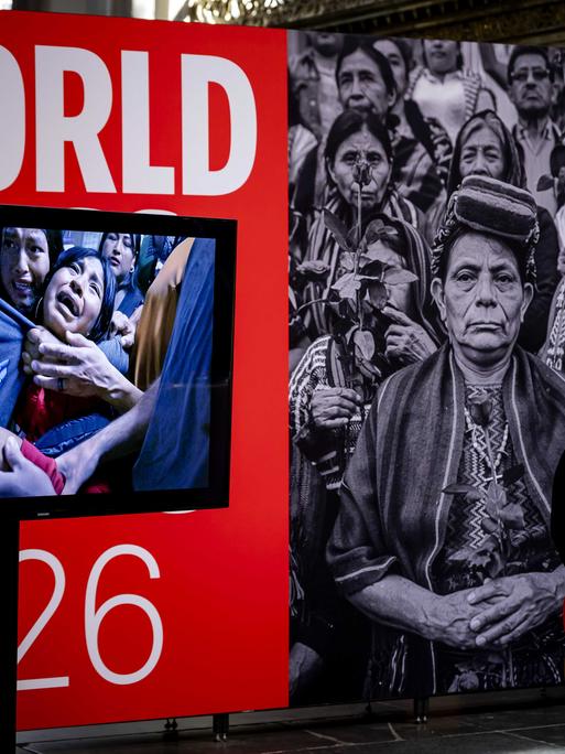 Bekanntgabe des Gewinners des World Press Photo 2026: die Fotografin Carol Guzy gewinnt mit ihrem Foto Separated by ICE. 