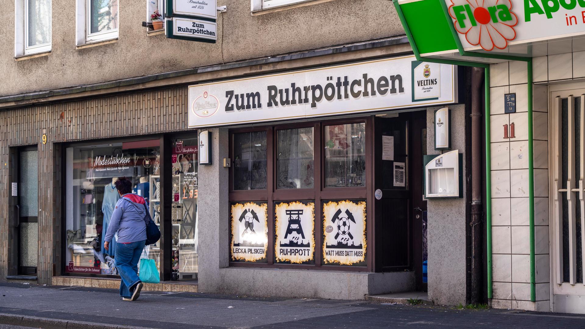 Geschlossener Kneipe Zum Ruhrpöttchen, an der Hauptstraße in Herne. 