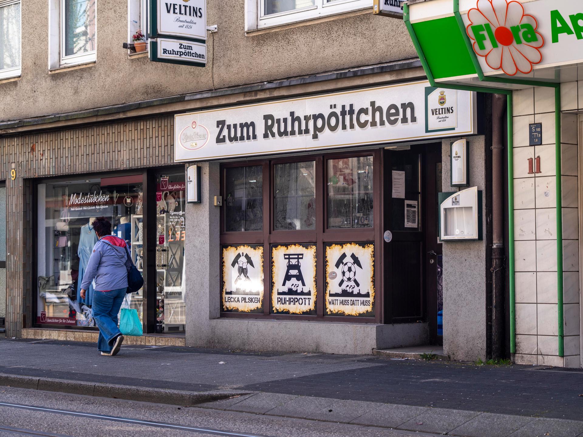 Geschlossener Kneipe Zum Ruhrpöttchen, an der Hauptstraße in Herne. 