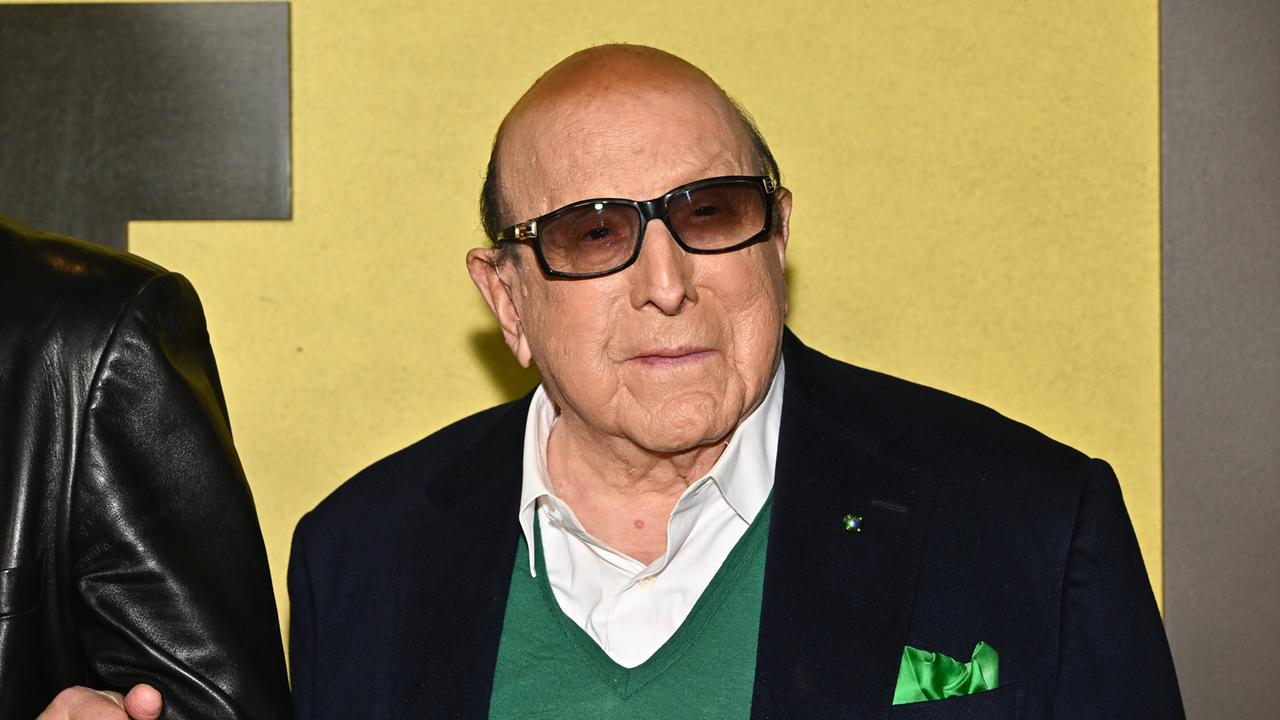 Der Musikproduzent Clive Davis.