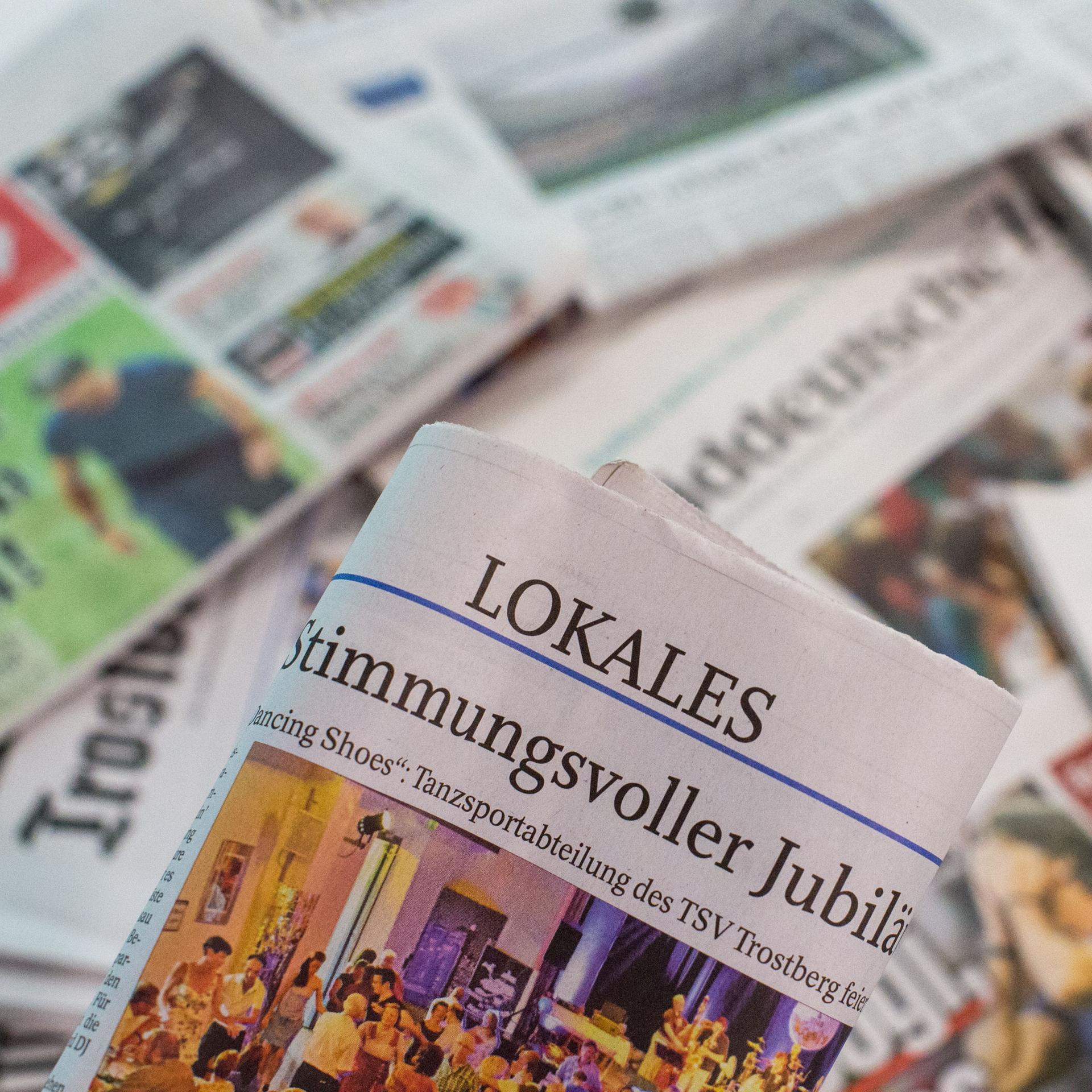Medien - Bundestag debattiert über existenzbedrohten Lokaljournalismus