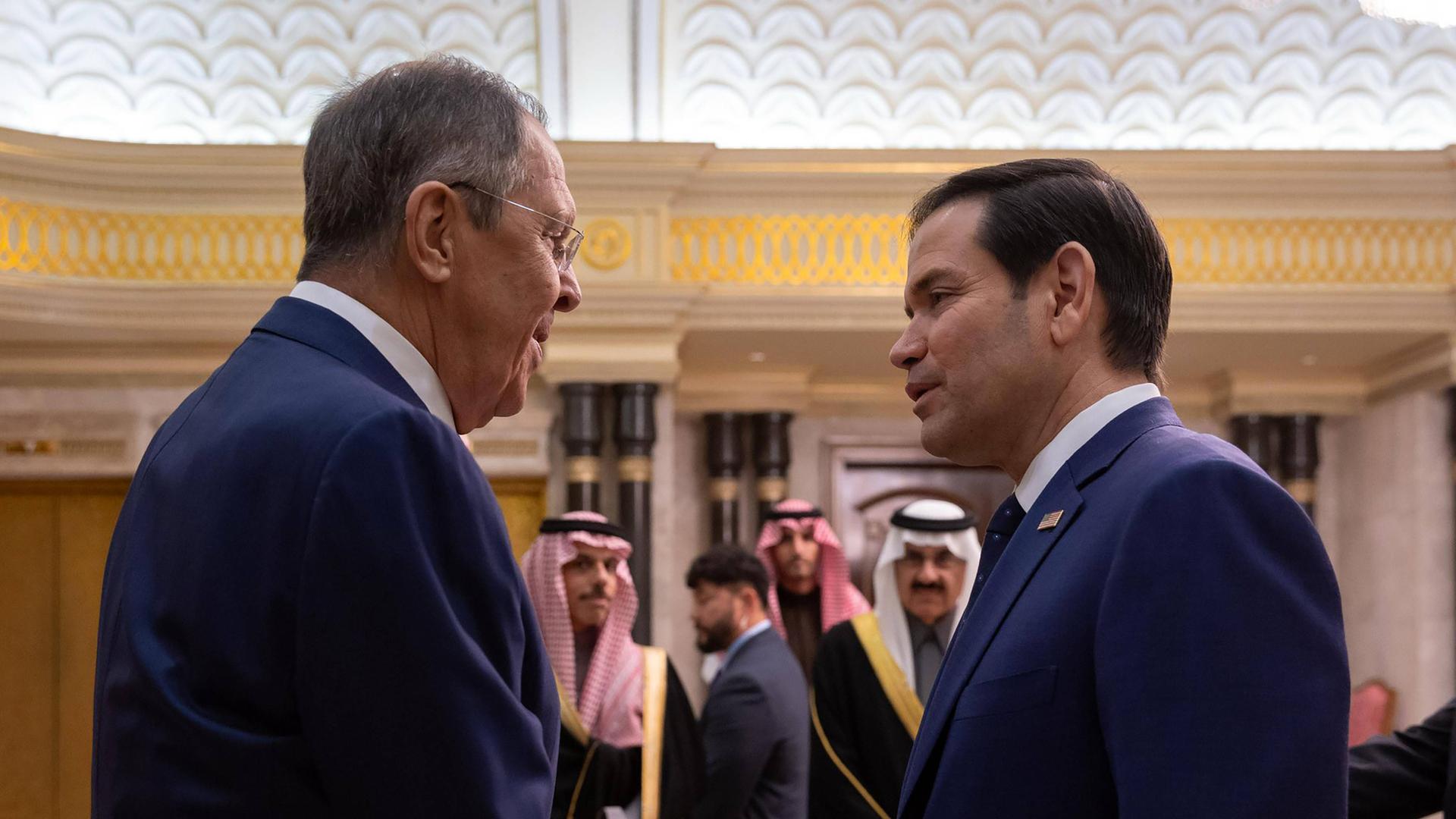 Russlands Außenminister Sergej Lawrow trifft US-Außenminister Marco Rubio in Riad