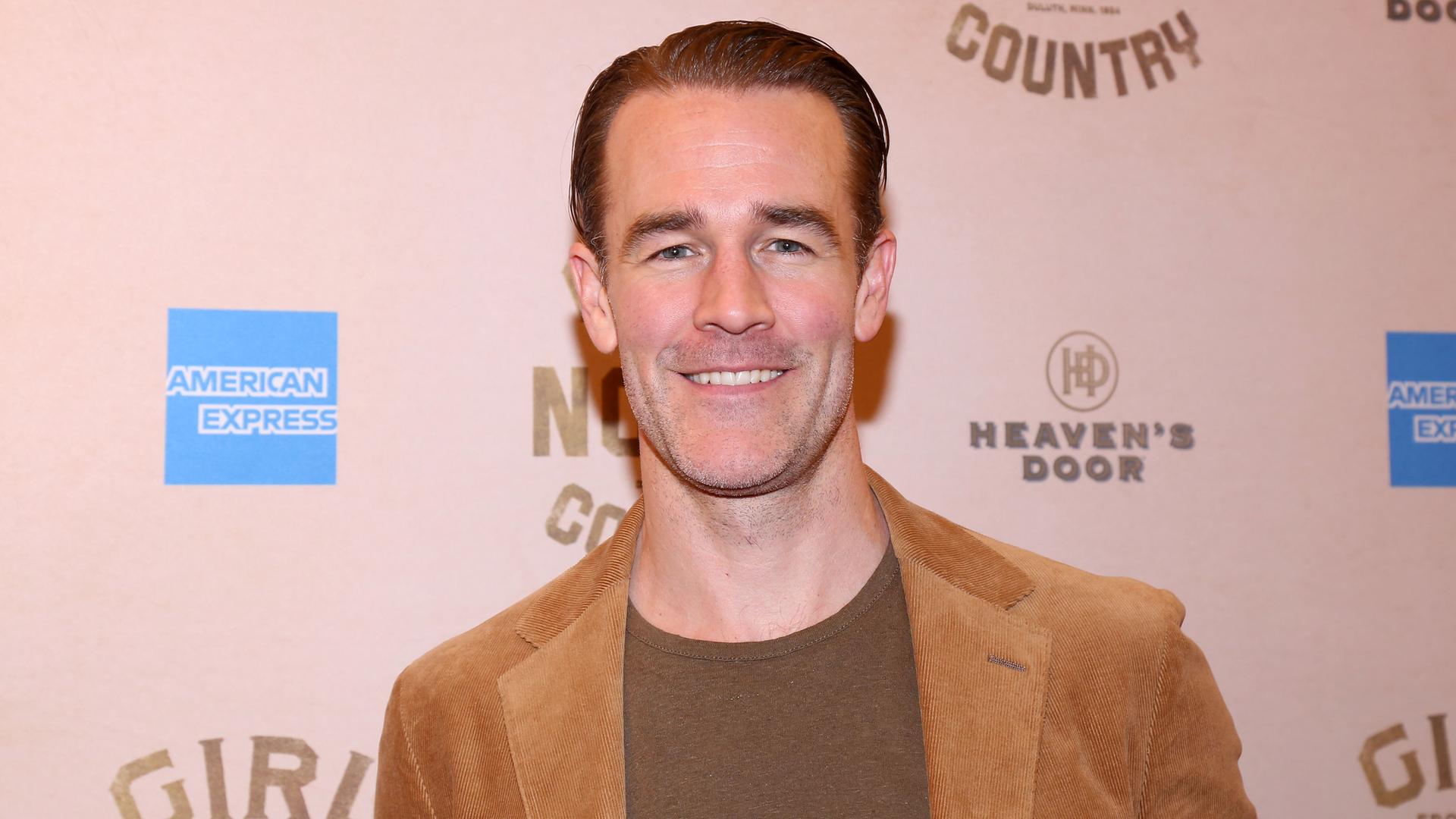 Das Bild zeigt den US-Schauspieler James van der Beek. 