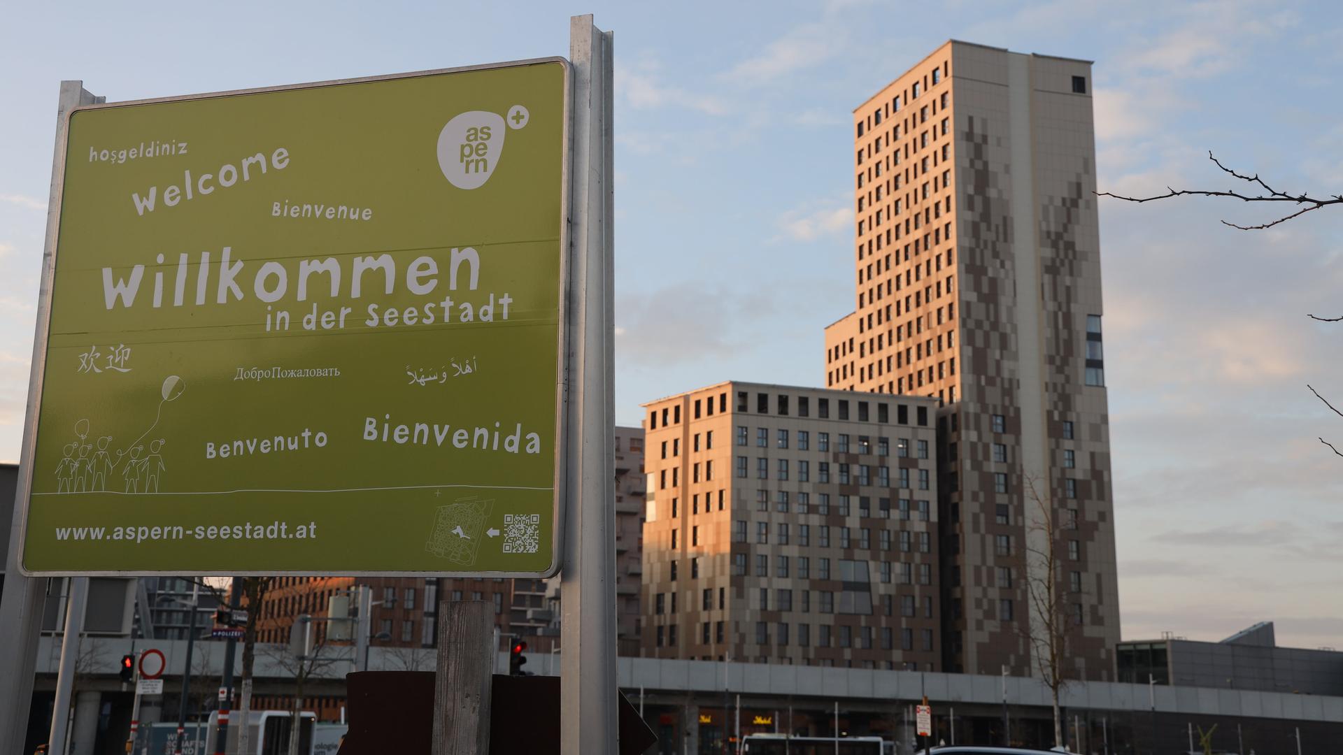 Willkommensschild im Stadtentwicklungsgebiet Seestadt in Wien