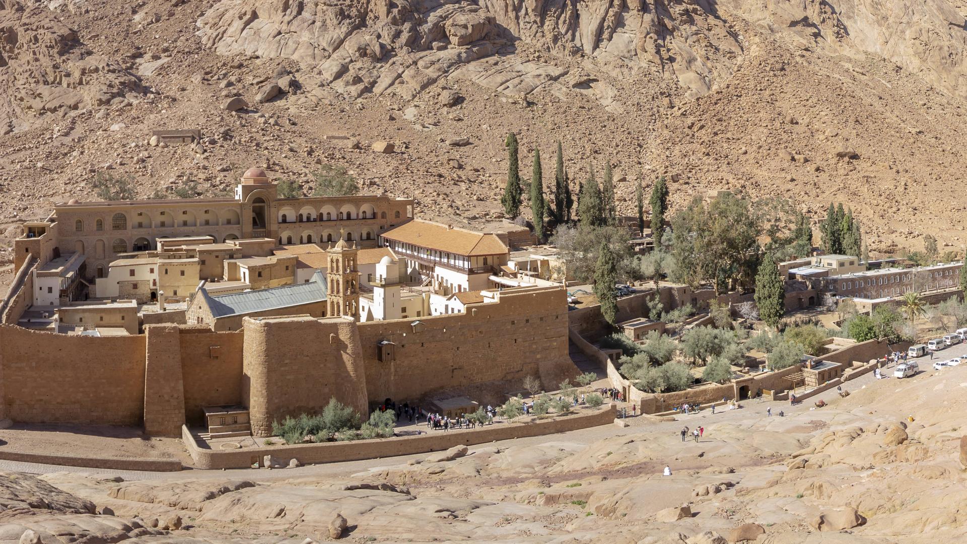 Blick auf das Kloster unterhalb des Sinai