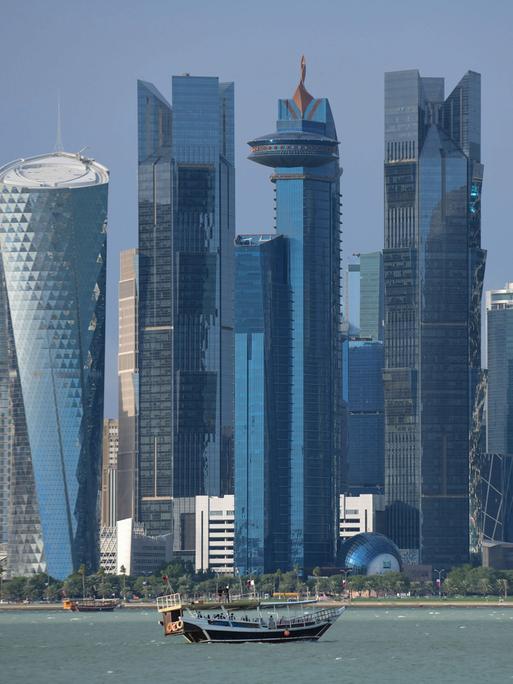 Wolkenkratzer in Doha, der Hauptstadt des Emirats Katar