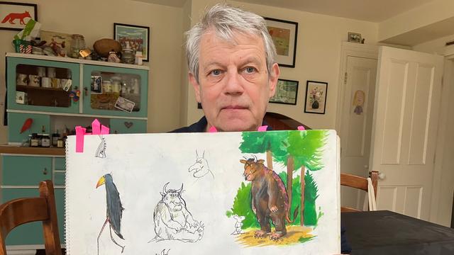 Axel Scheffler, Grüffelo-Illustrator aus Deutschland, zeigt eine frühe Skizze des "Der Grüffelo".