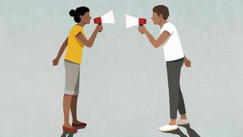 Ein Mann und eine Frau schreien sich per Megafon an (Illustration)