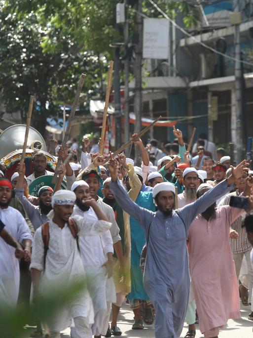 Proteste gegen Regierungschefin Sheikh Hasina Anfang August 2024 in Dhaka, Bangladesh