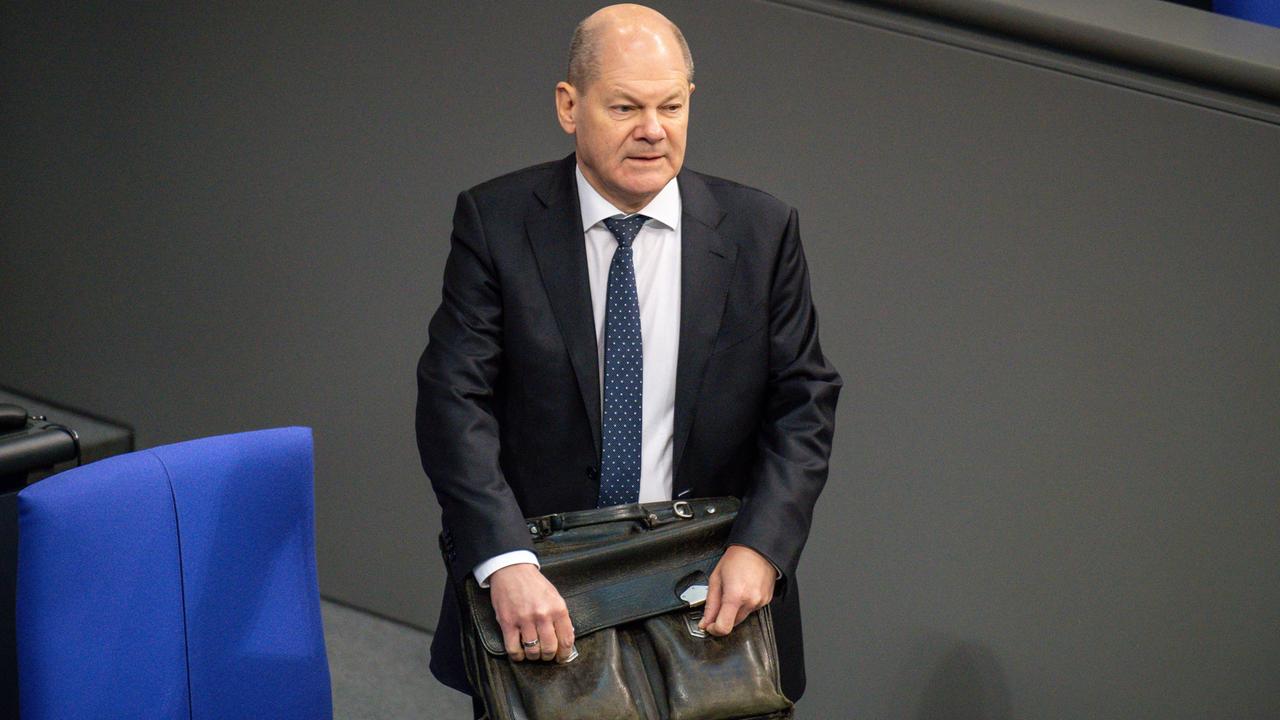 Aktentasche Von Olaf Scholz: Reif Für Das Haus Der Geschichte?