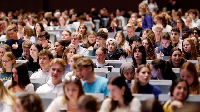 Studierende im Hör-Saal an der Universität Köln