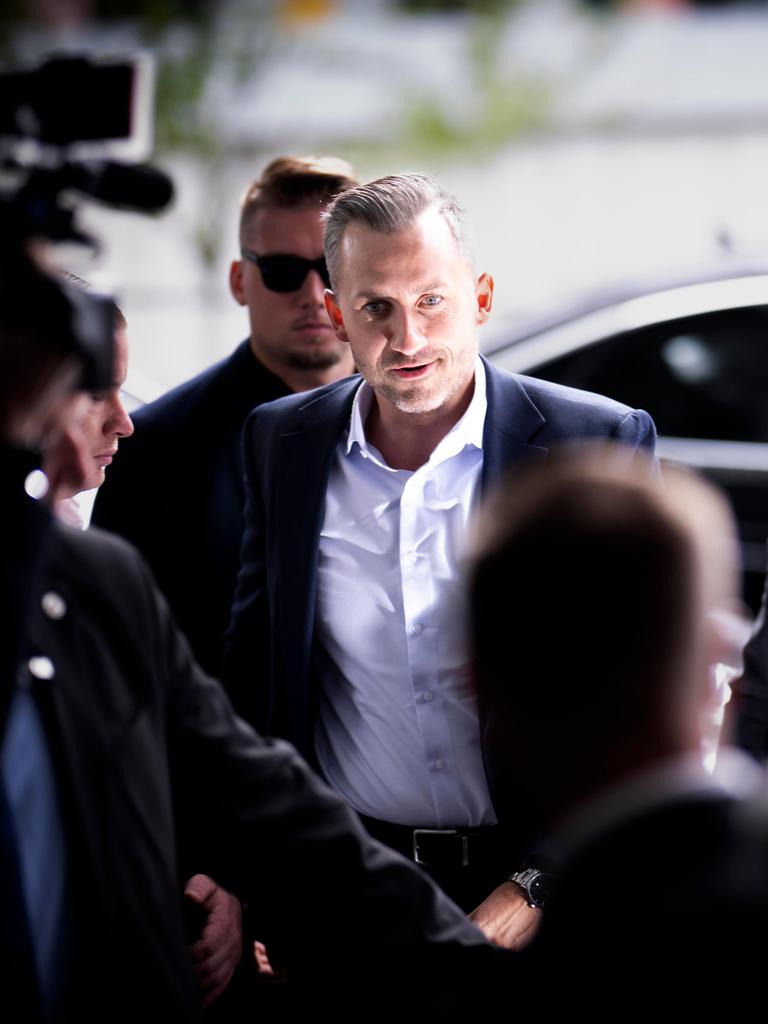 Ulrich Siegmund, AfD-Spitzenkandidat in Sachsen-Anhalt, auf dem Weg zur Bundespressekonferenz nach dem Wahlsieg der Partei. Ulrich Siegmund, AfD-Spitzenkandidat in Sachsen-Anhalt, auf dem Weg zur Bundespressekonferenz nach dem Wahlsieg der Partei.