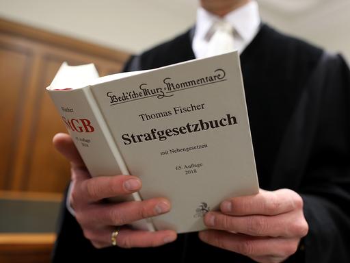 Gericht - Strafgesetzbuch