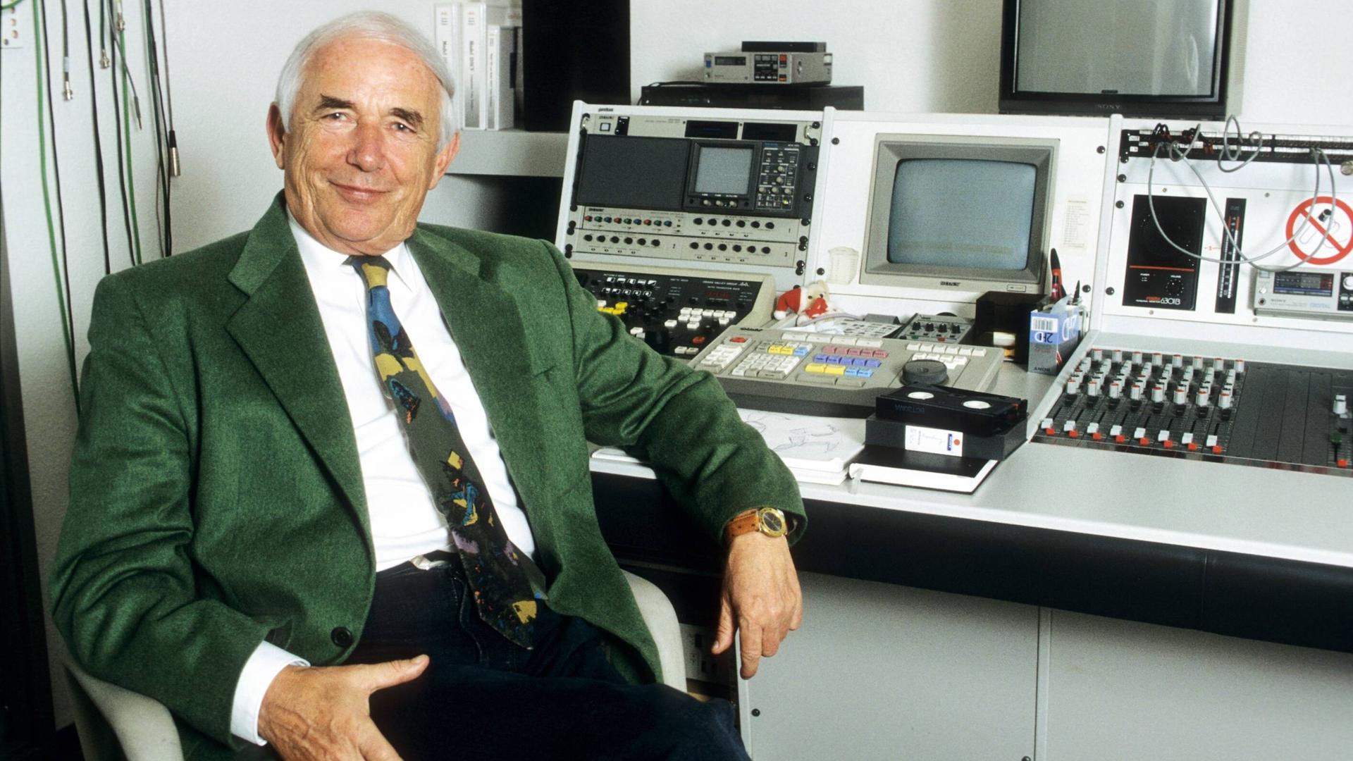Ernst Huberty, erster Moderator der ARD Sportschau, ist am 23. April 2023 im Alter von 96 Jahren verstorben.