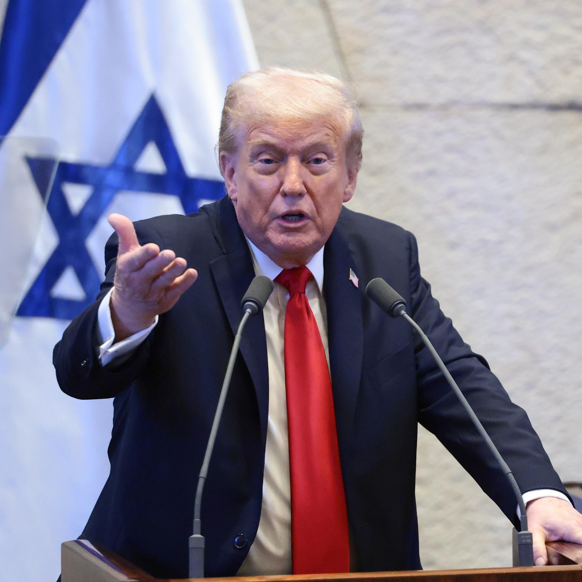 Friedensregelung im Nahen Osten - Trump ruft in Knesset-Rede zur Begnadigung Netanjahus auf