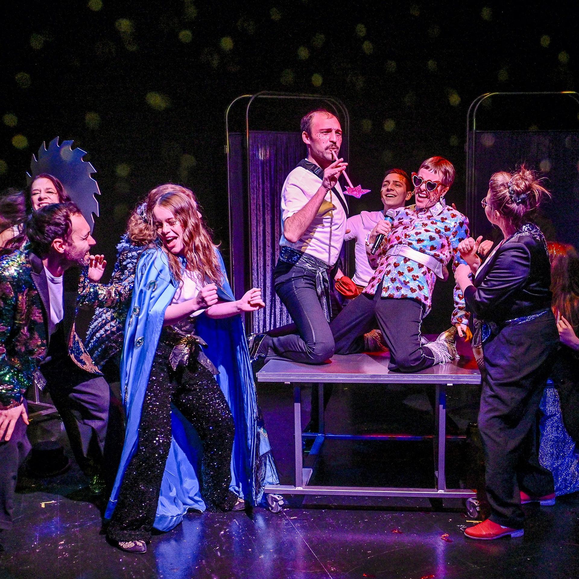 "Kritischer Zustand" - Gesundheitsprofis auf der Theaterbühne