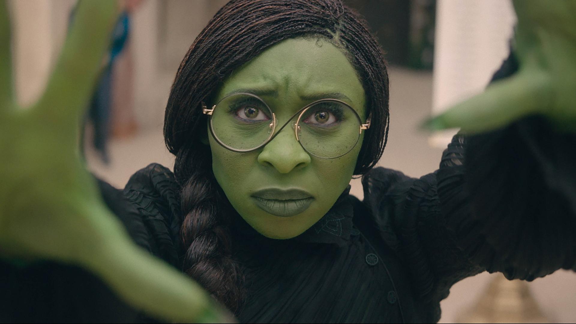 Filmszene aus "Wicked" mit Cynthia Erivo.