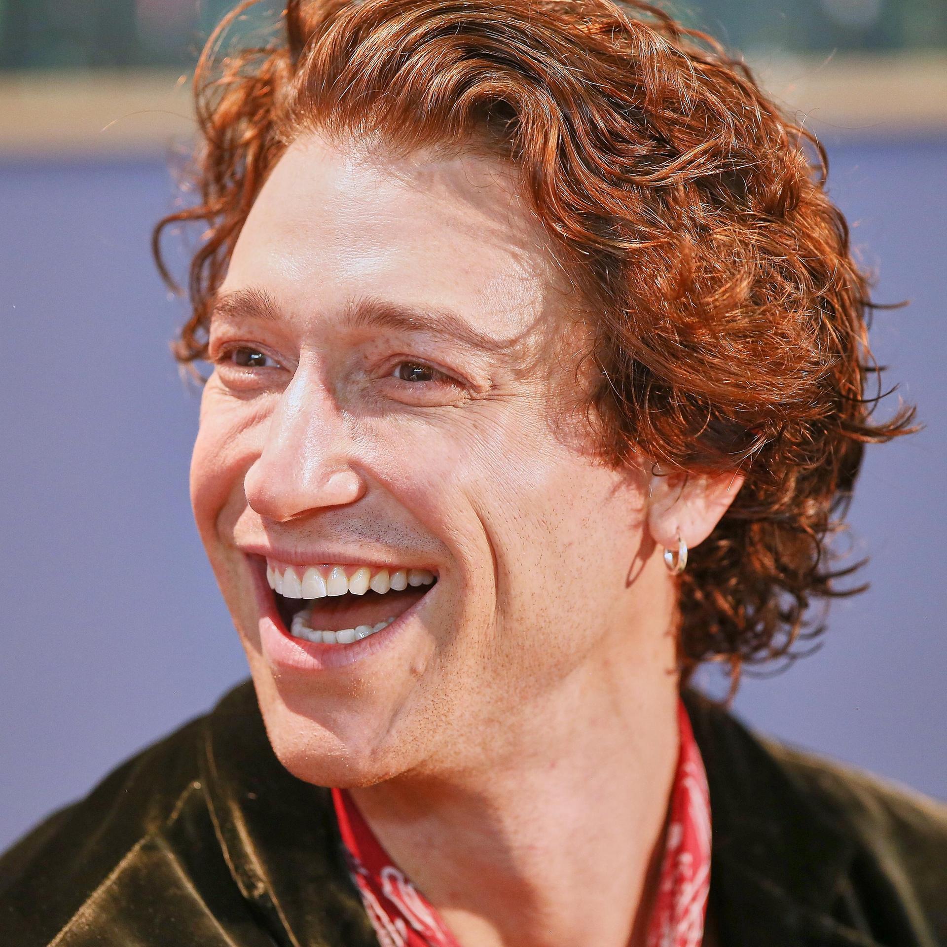 Roman „Brennen“ – Daniel Donskoy erzählt von Freundschaft und Freiheit