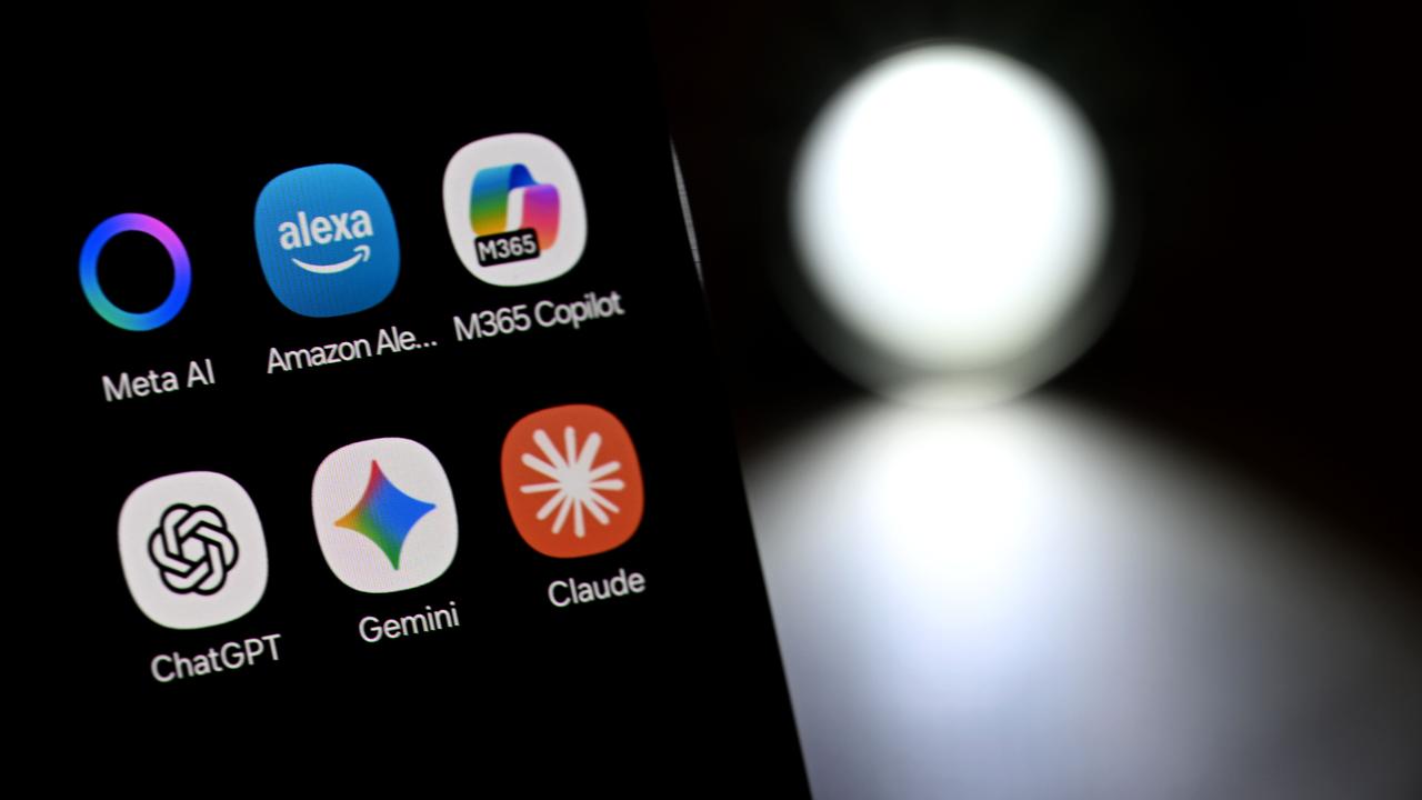 Illustration zum Thema KI. Im Bild: KI-Chatbots von Meta AI, Amazon Alexa, M365 Copilot, ChatGPT, Gemini und Claude