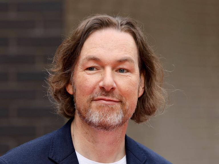 Autor Sven Stricker im Porträt.