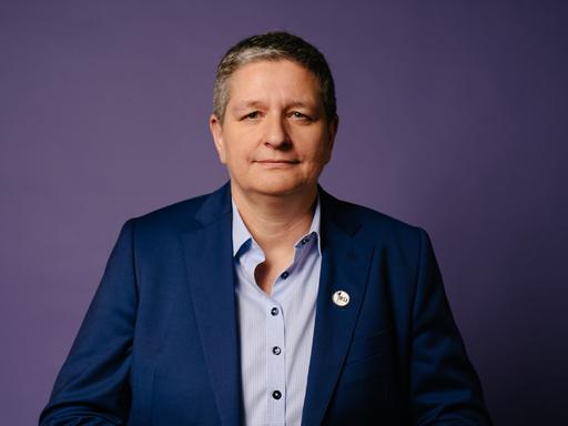Porträt von Claudia Plattner, Präsidentin des Bundesamts für Sicherheit in der Informationstechnologie. Porträt von Claudia Plattner, Präsidentin des Bundesamts für Sicherheit in der Informationstechnologie.