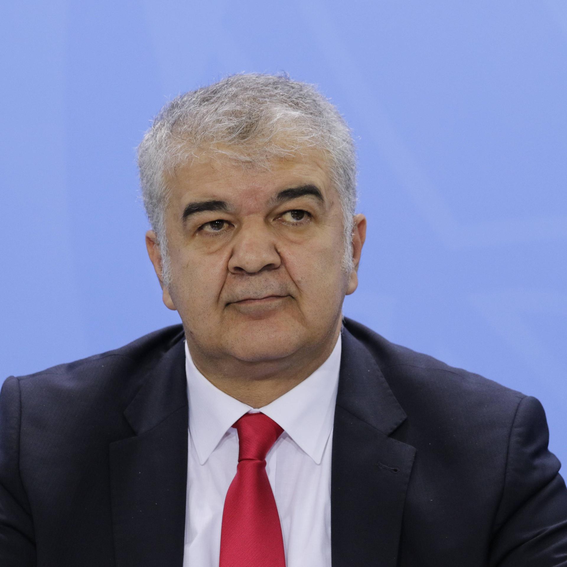 Gökay Sofuoğlu, der Vorsitzende der Türkischen Gemeinde in Deutschland, bei einer Presseunterrichtung im Bundeskanzleramt.