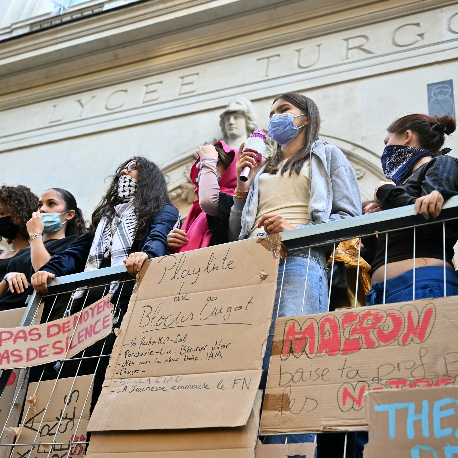 Frankreich - Mit Sparhaushalt gegen Schülerproteste?