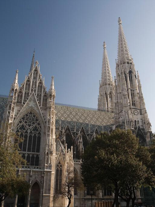 Blick auf die Wiener Votivkirche.