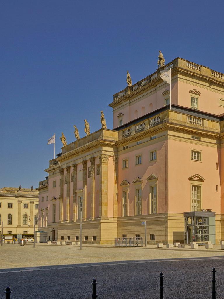Deutsche Staatsoper Unter den Linden in Berlin.