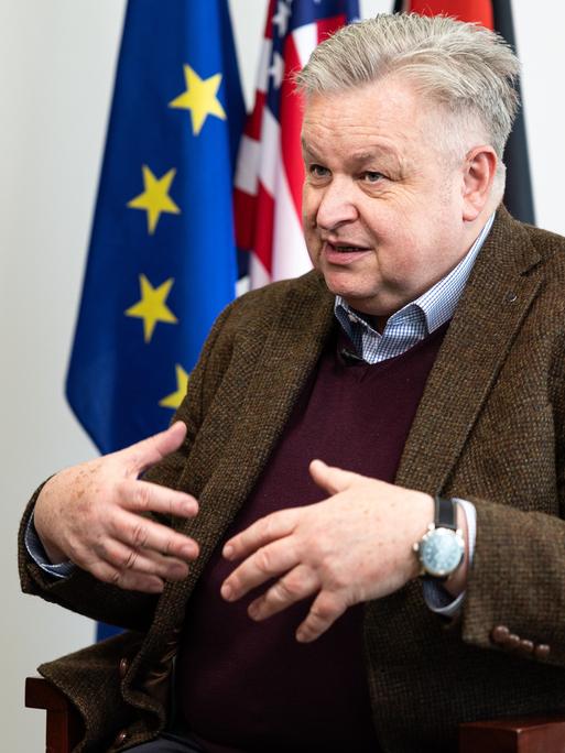Berlin: Michael Link (FDP), Transatlantik-Koordinator der Bundesregierung, spricht in einem Interview mit der Deutschen Presse-Agentur dpa.