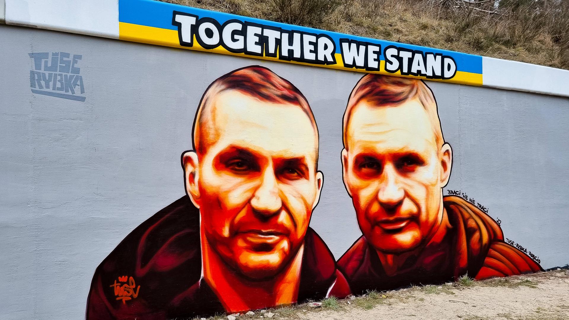 Ein Wandgemälde von den Klitschko-Brüdern in Danzig.