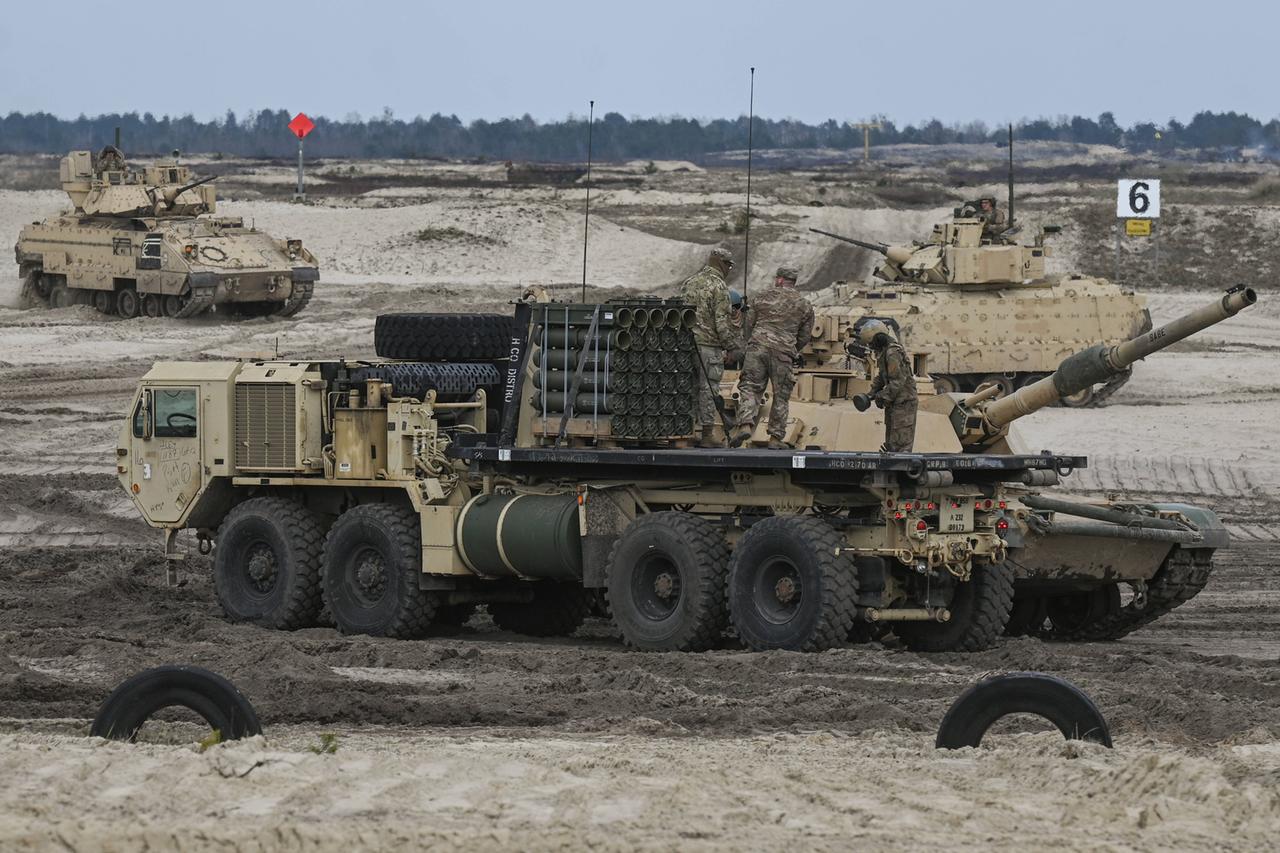 Übung des US-Militärs in Nowa Deba (Polen) mit Abrams-Panzern 