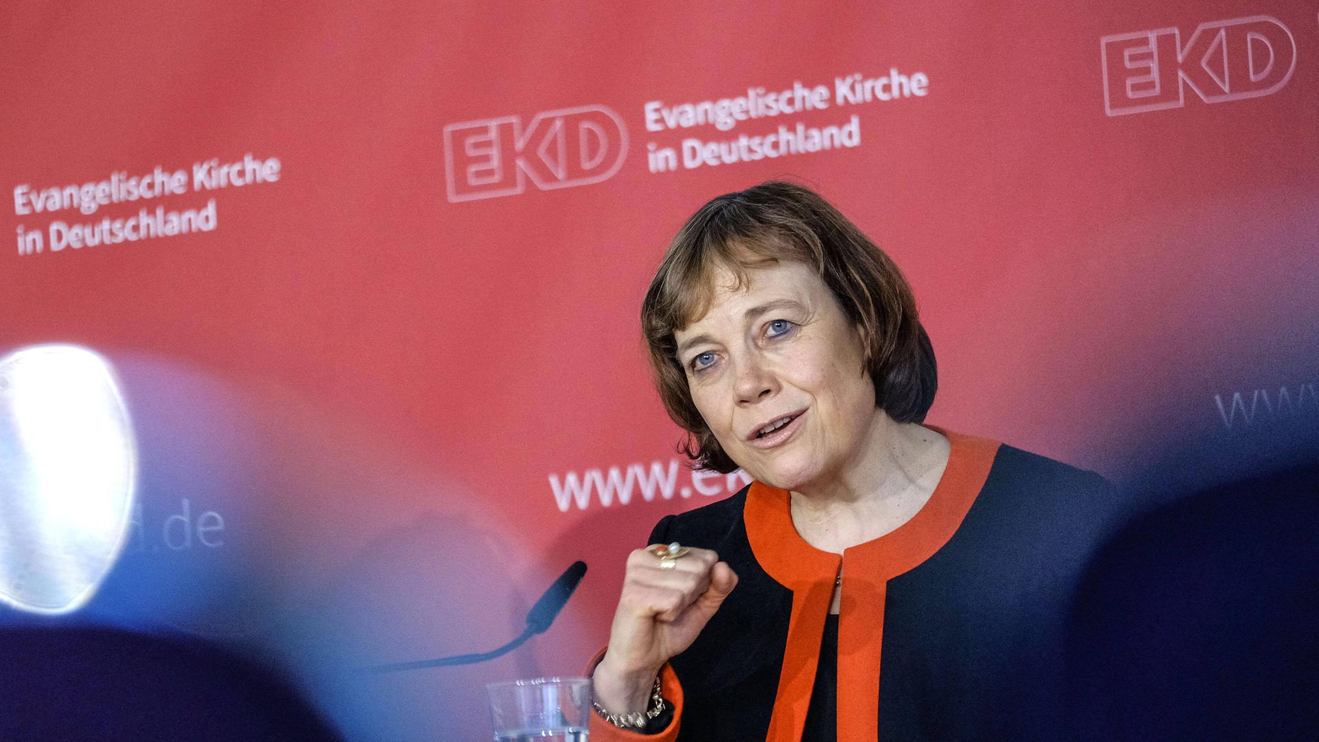 Das Foto zeigt die Ratsvorsitzende der Evangelischen Kirche in Deutschland, Annette Kurschus