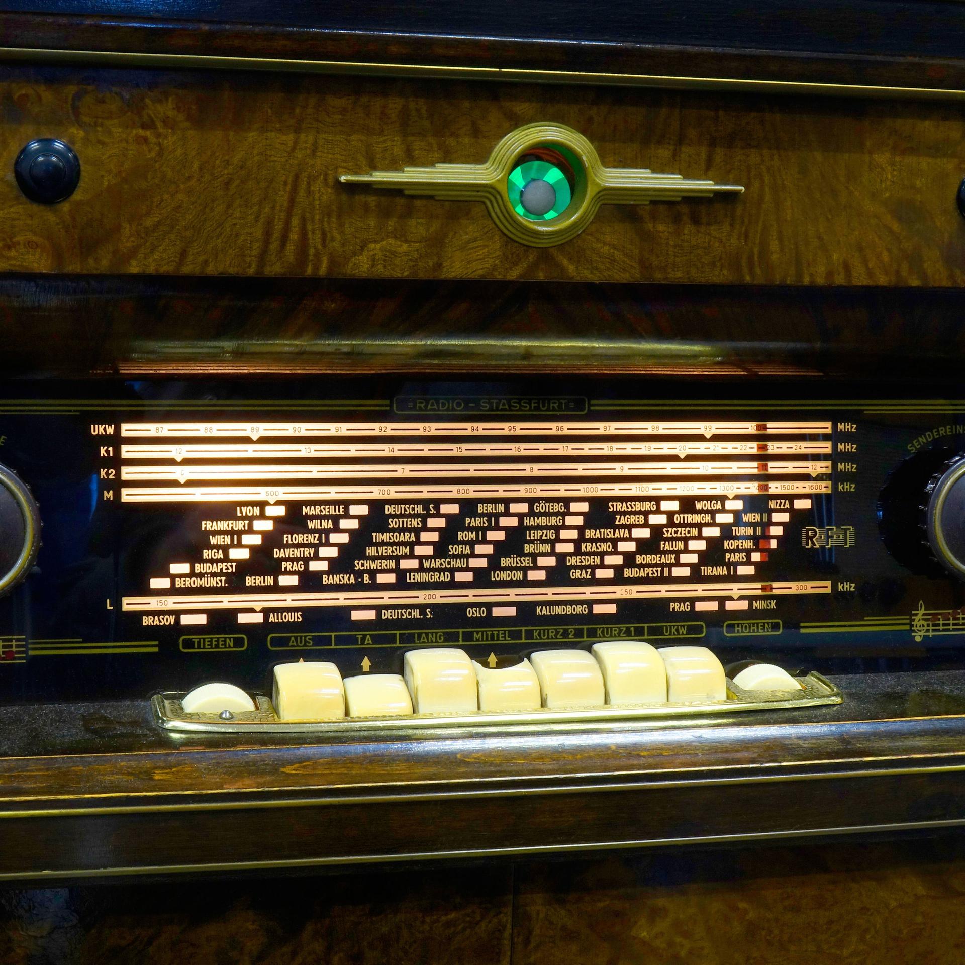 100 Jahre Radio – Funkenflug und der Beginn der drahtlosen Übertragung