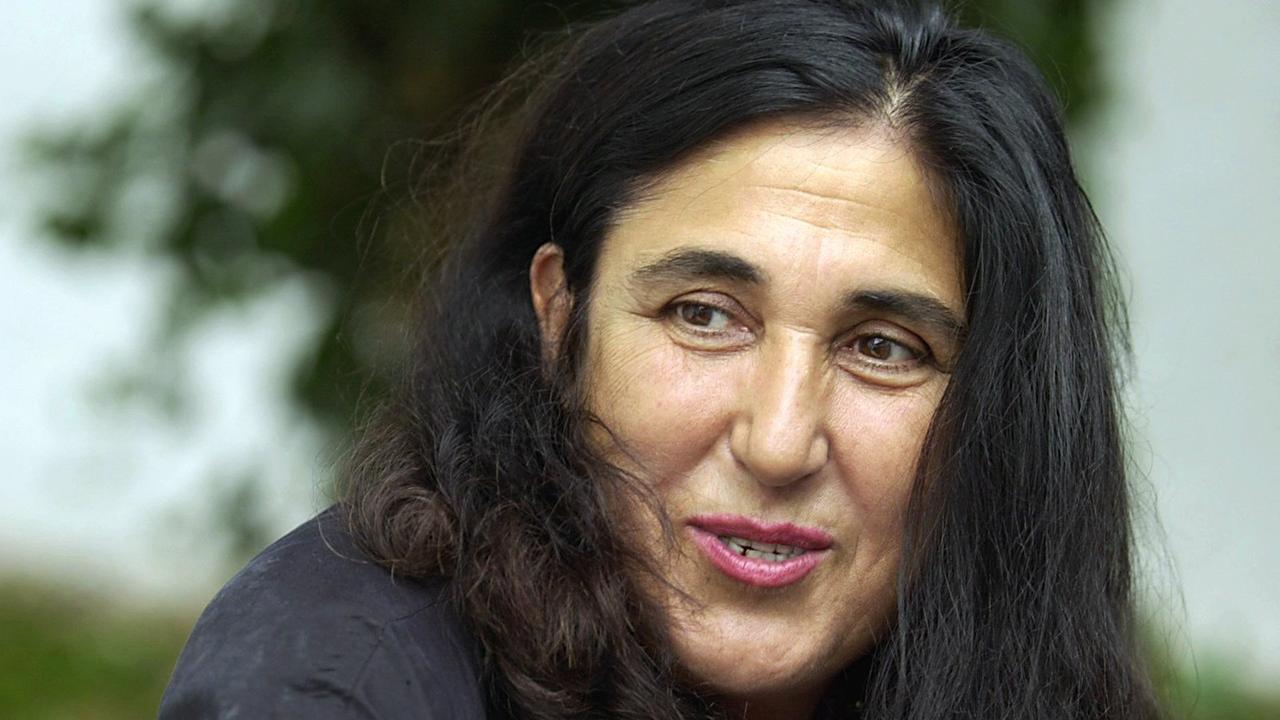 Die Schriftstellerin Emine Sevgi Özdamar.