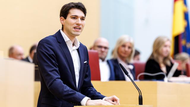 Kristan Freiherr von Waldenfels (CSU) spricht im bayerischen Landtag