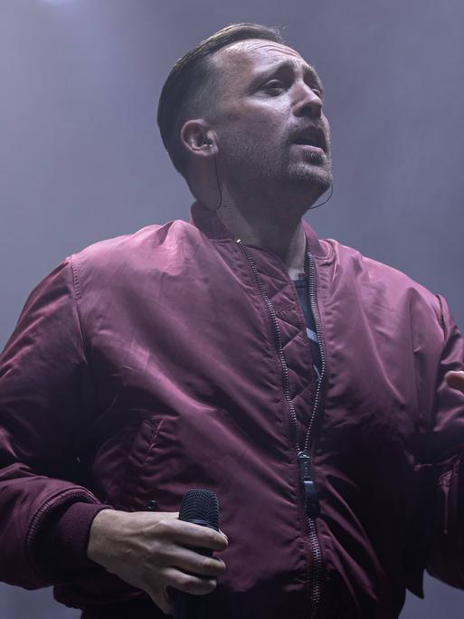 Daniel PONGRATZ Danger Dan von der deutschen Hip-Hop Band ANTILOPEN GANG beim Live Auftritt auf der Orbit Stage - Das 3 Tage Festival ROCK AM RING vom 07. Bis 09. Juni 2024 am Nürburgring in der Eifel ist das traditionsreichste Rockfestival Deutschlands. 